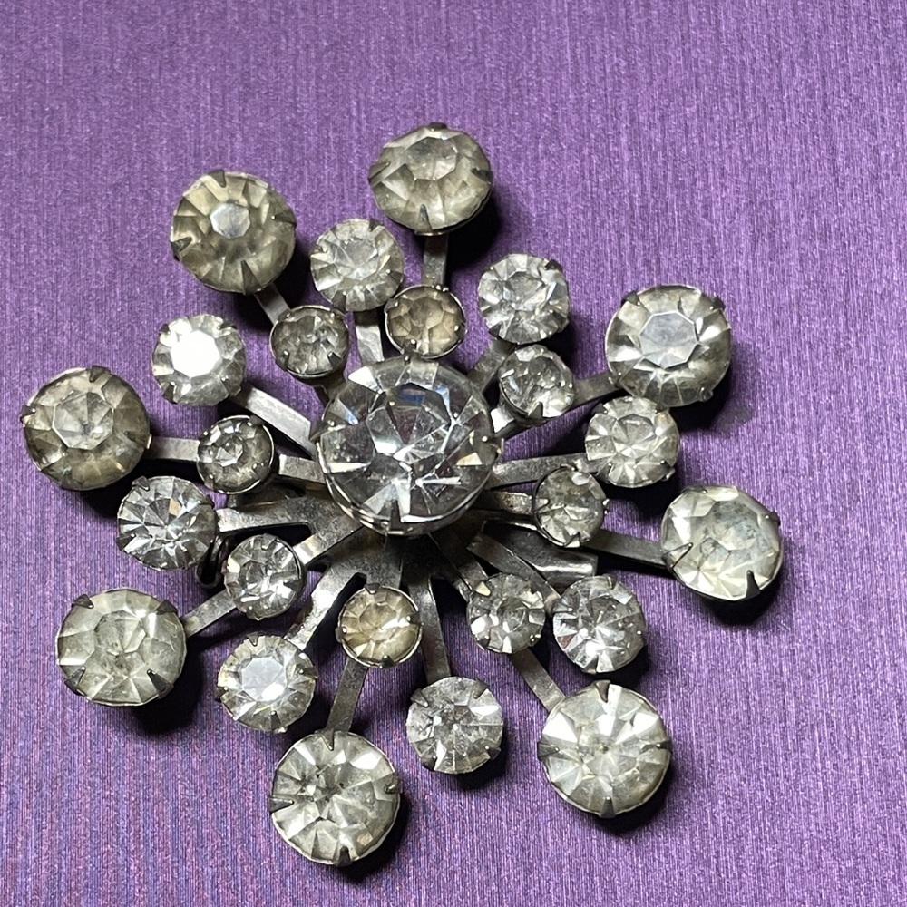 Coro vintage Crystal Brooch